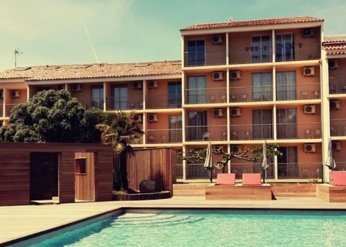 Isola Hotel