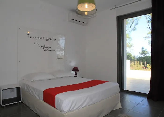 Isola Hotel 3*