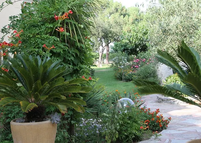 Isola Ξενοδοχείο Borgo (Corsica)